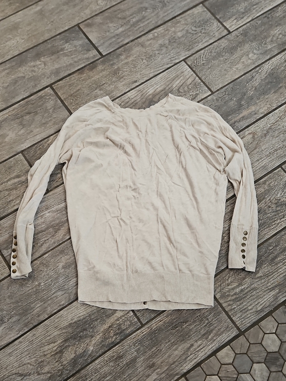 ruby moon Cream Button-Cuff Long Sleeve Pullover